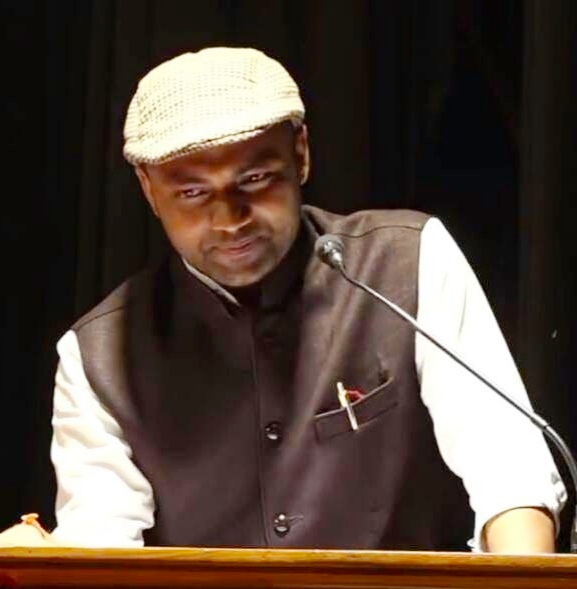 दूरदर्शन में काव्य पाठ करते दिखेंगे रीवा के कवि संदीप द्विवेदी