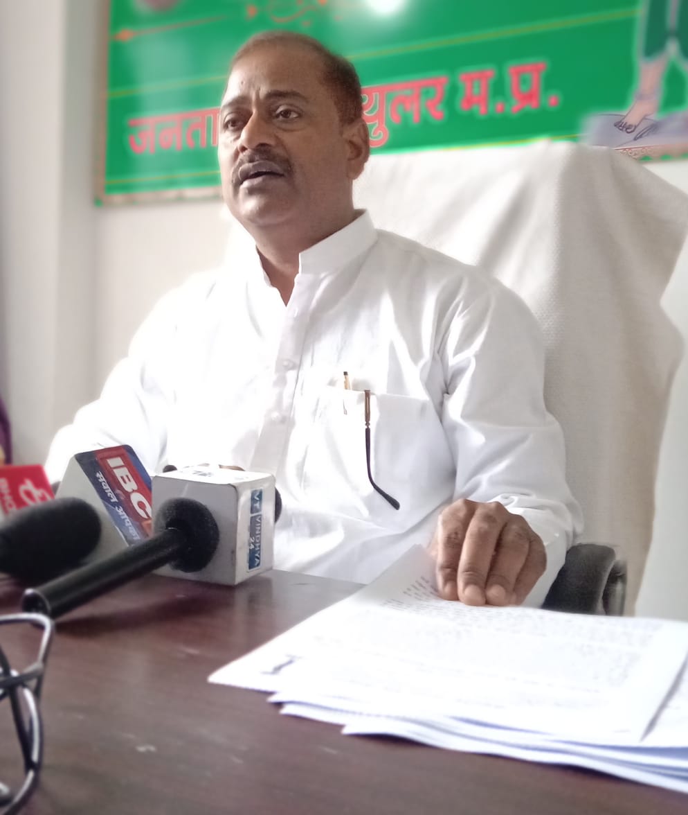 देश में तीसरा ताला लगाने क्यों नहीं आए प्रधानमंत्री जी.. शिव सिंह