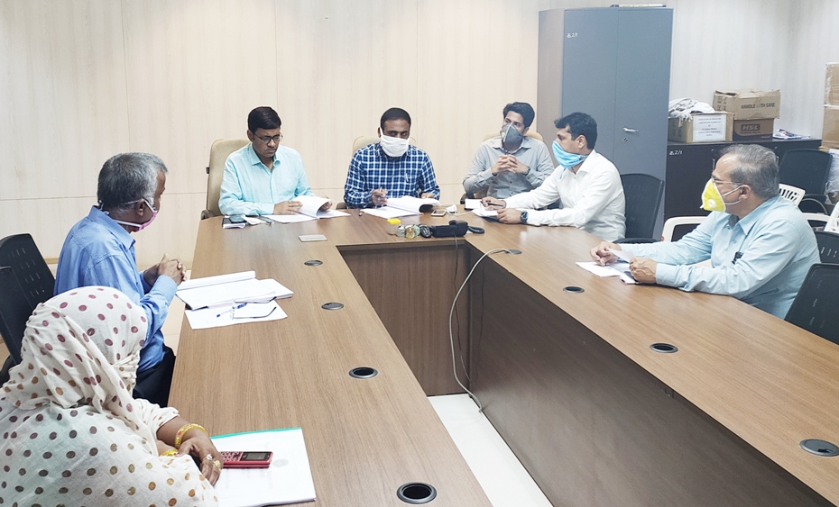 जिला निर्वाचन अधिकारी की अध्यक्षता स्टैंडिंग कमेटी की बैठक  संपन्न