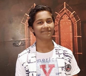 सीबीएसई द्वारा घोषित दसवीं के परीक्षा परिणाम में मैक्रो विजन एकेडमी बुरहानपुर में अध्ययनरत रीवा के छात्र उत्कर्ष पटेल ने 96.4 प्रतिशत अंक प्राप्त करके रीवा का नाम रोशन किया है 