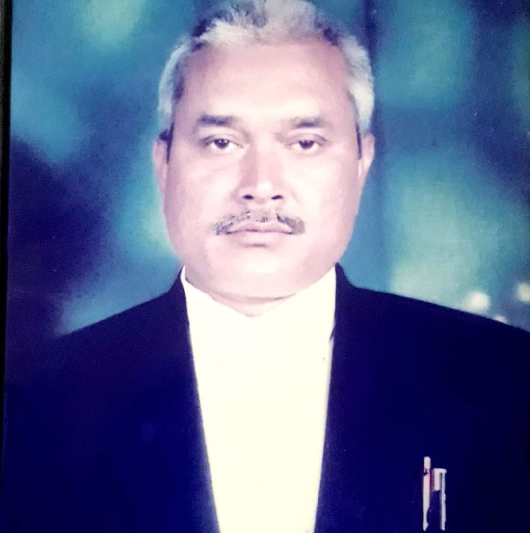 खिसियानी बिल्ली खम्बा नोचें*- ♦️ *भ्रष्टाचार सें घिरें मुनीन्द्र तिवारी बौखलाहट में दे रहें अनर्गल,स्वरचित वक्तब्य*- ♦️ *बिना सरपंच के  स्वनिर्मित संघ के बने है प्रदेश अध्यक्ष-* ♦️ *कई संघो के बने है फर्जी प्रदेश अध्यक्ष*- ♦️ *कई संघो के चंदे से चल रहा रोजी रोटी का धंधा*-