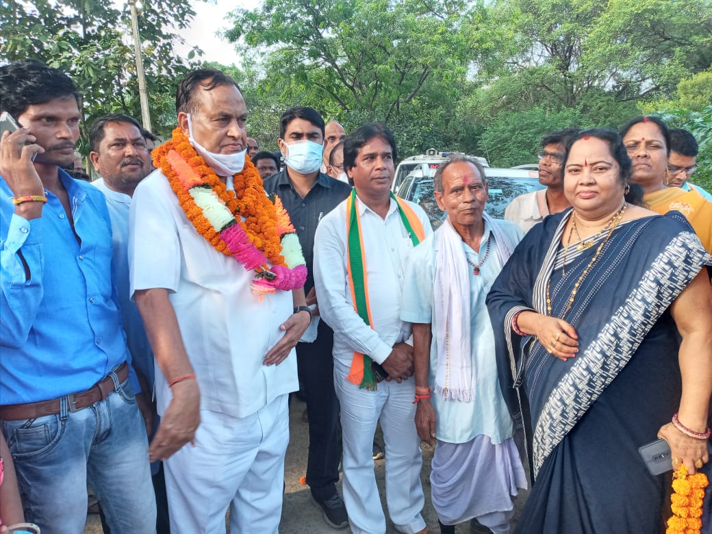 छत्तीसगढ़ विधानसभा के पूर्व अध्यक्ष श्री गौरीशंकर अग्रवाल  ने भगवान विश्वकर्मा की जयंती 