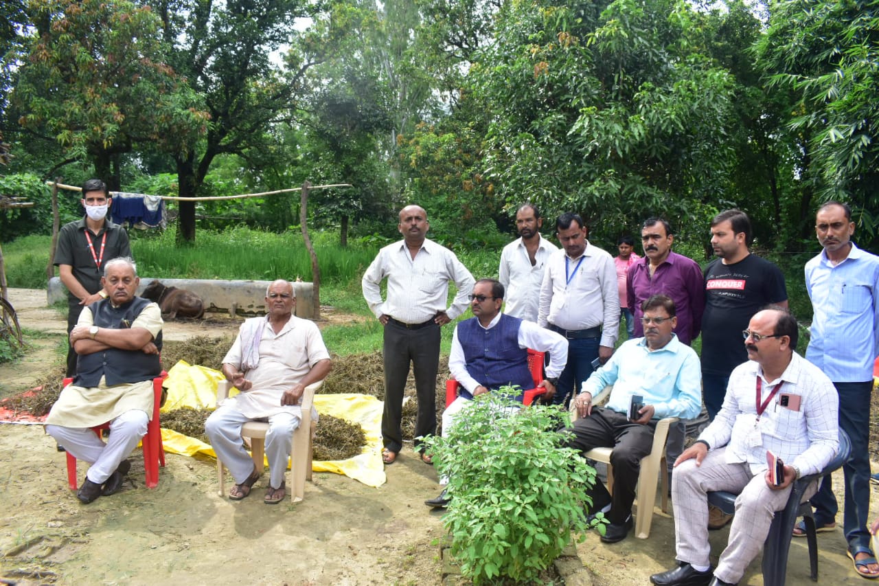 विधानसभा अध्यक्ष गिरीश गौतम प्रेमंचन्द्र तिवारी की मृत्यु पर परिवार को दी सांत्वना 