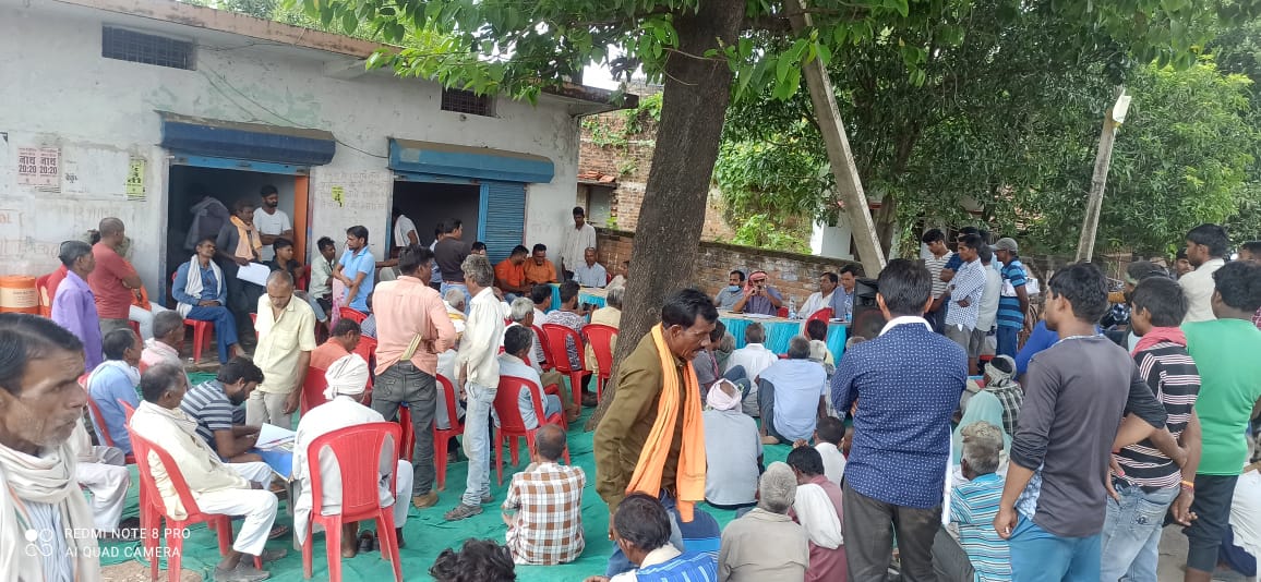 रीवा मिसिरगवा न्यूज़//रायपुर कर्चुलियान के उमरी ग्राम पंचायत में आयोजित हुई सोशल ऑडिट सुनवाई। समस्याओं को लेकर उमड़ा जनसैलाब, करोड़ के भ्रष्टाचार की आशंका | 