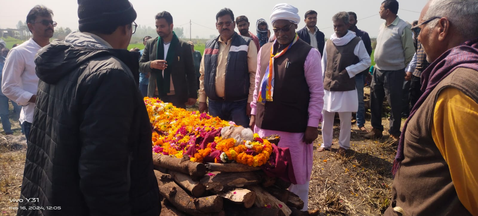 मास्टर बुद्धसेन पटेल जी के पिता जी का बौद्धिक रीति रिवाज से हुआ अंतिम संस्कार,क‌ई सामाजिक हस्तियां हुई शामिल  